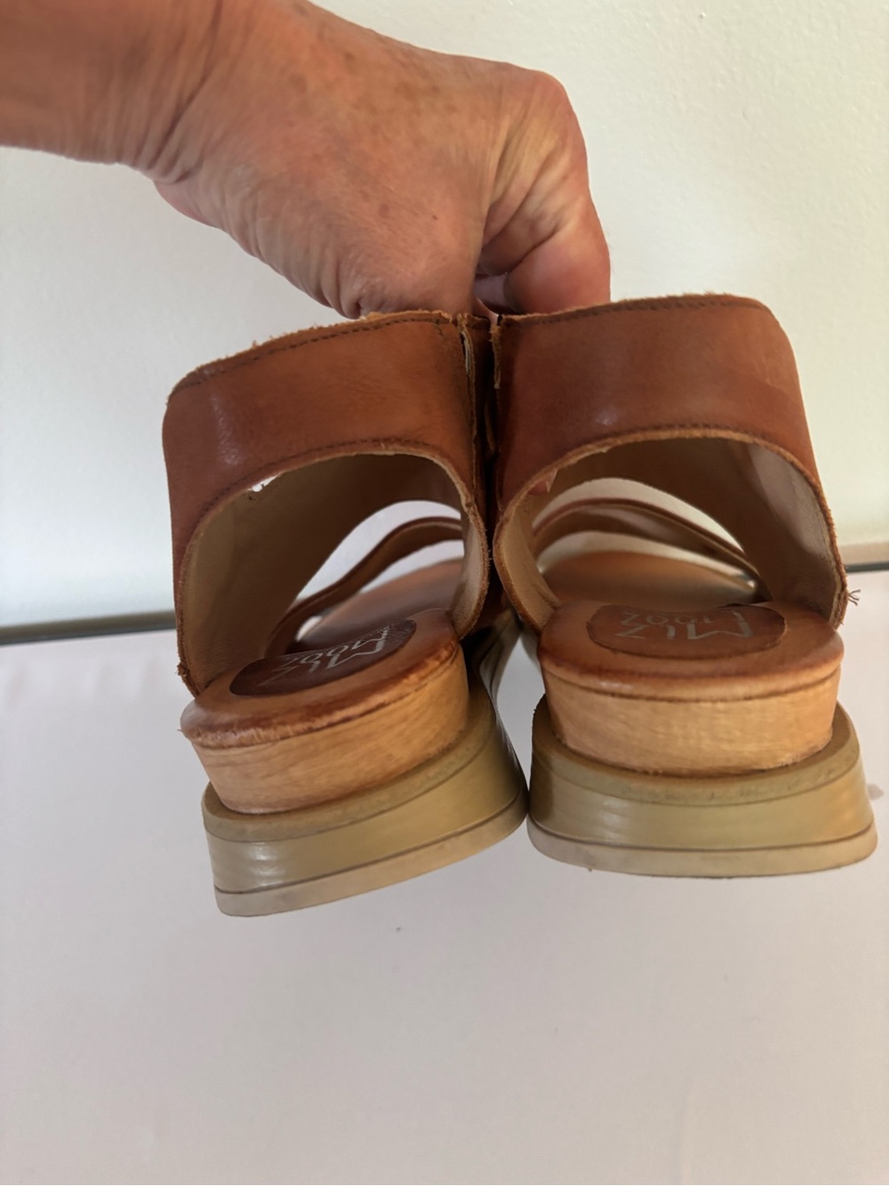Miz Mooz NY city sandals - Picture 6 of 13